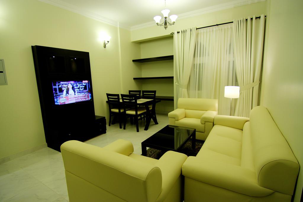 Remas Hotel Suites - Al Khoudh, Seeb, Muscat Номер фото