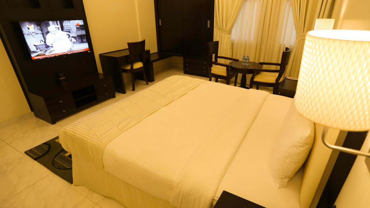 Remas Hotel Suites - Al Khoudh, Seeb, Muscat Экстерьер фото